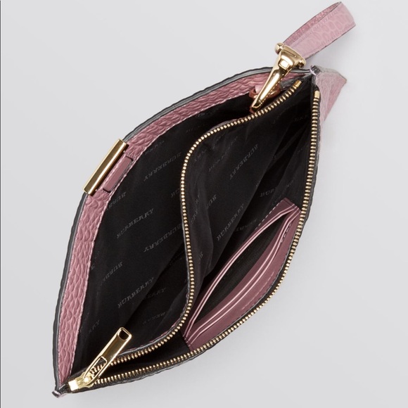 NWT Authentic Burberry Wristlet - Picture 1 of 7